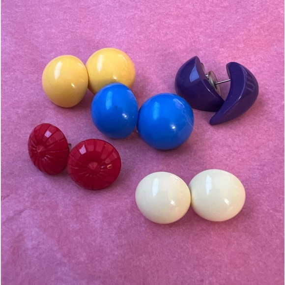 Jewelry - Vintage lucite earrings bundle